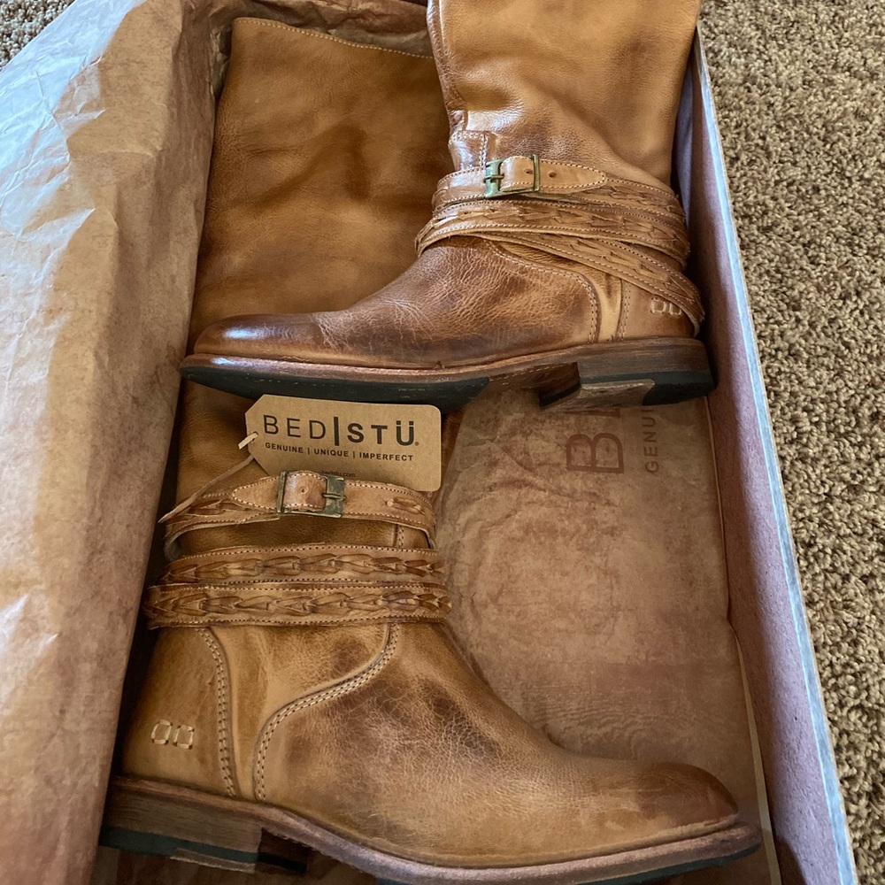 Bed Stu Size 8.5 Tall Boots